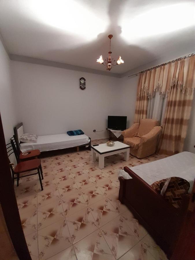 דירות Stalin Cortina House Berat מראה חיצוני תמונה